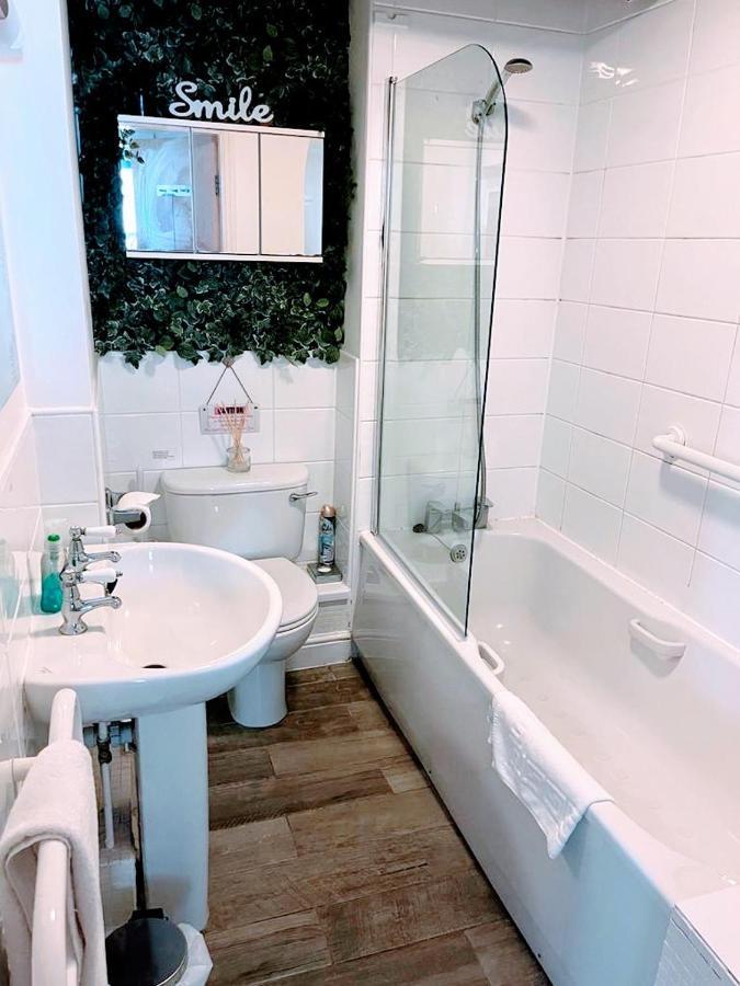 Cosy Riverside Apartment - Free Parking يورك المظهر الخارجي الصورة